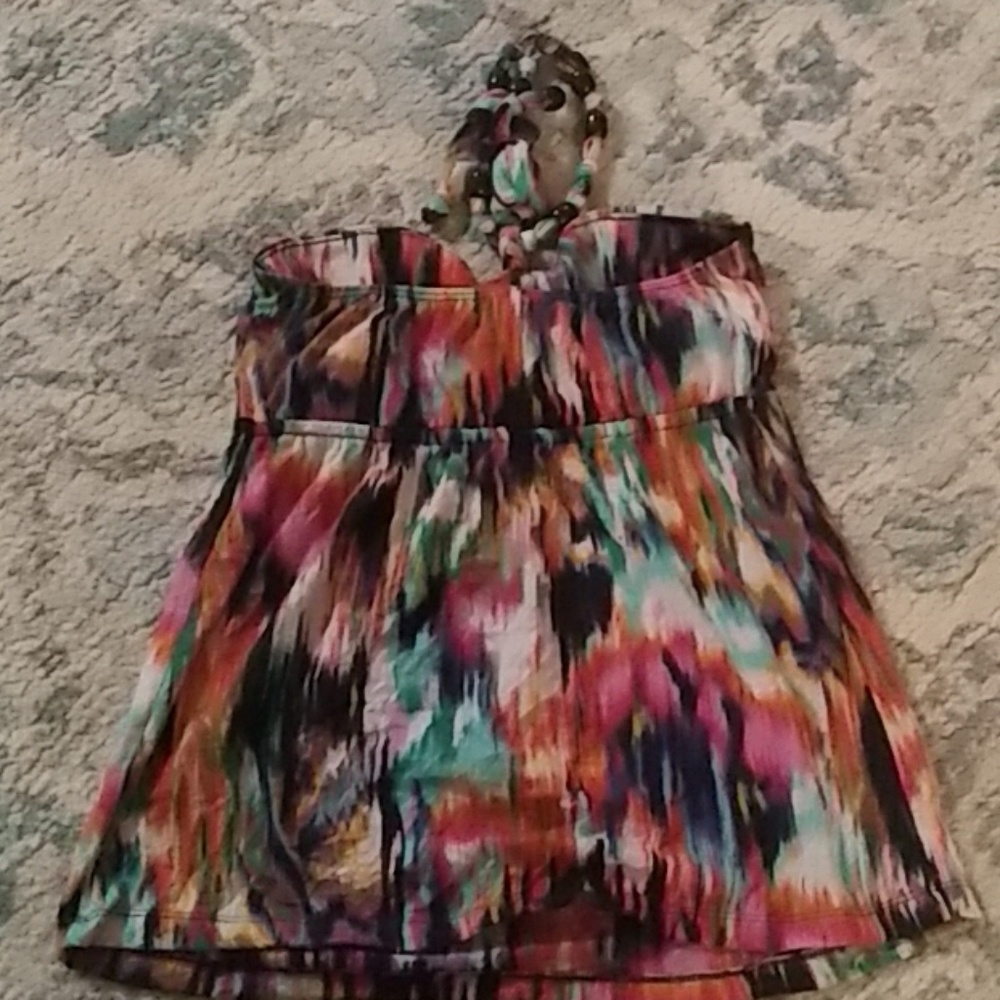 Top - Picture 2 of 3